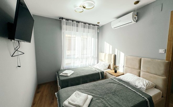 Resale - Commercial -
Torrevieja - Centro