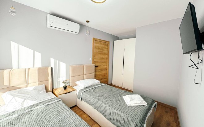 Resale - Commercial -
Torrevieja - Centro