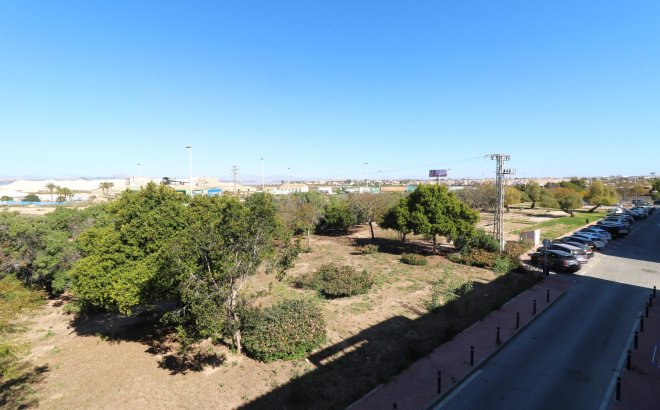 Resale - Penthouse -
Torrevieja - Acequion