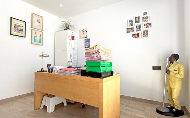 Resale - Villa -
Orihuela Costa - Costa Blanca