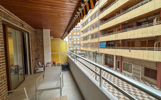 Resale - Apartment -
Torrevieja - Costa Blanca