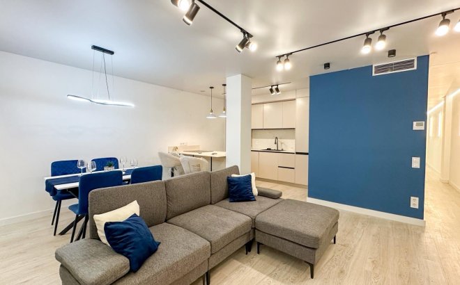 Resale - Apartment -
Torrevieja - Costa Blanca