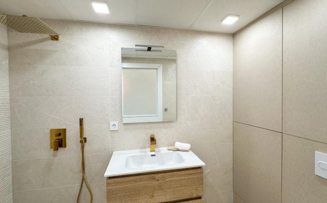 Resale - Apartment -
Torrevieja - Costa Blanca