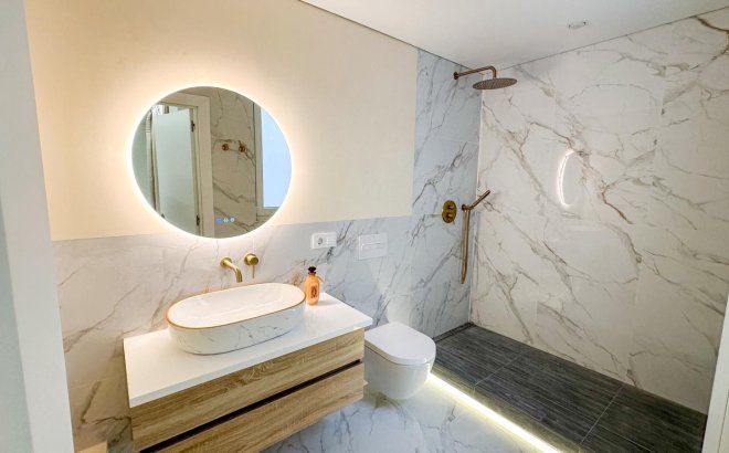 Resale - Apartment -
Torrevieja - Costa Blanca