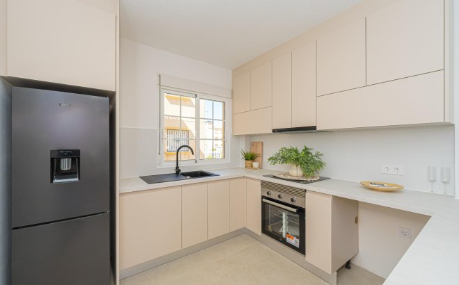 Resale - Apartment -
Orihuela Costa - Lomas de Cabo Roig