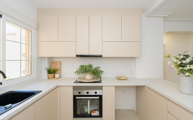 Resale - Apartment -
Orihuela Costa - Lomas de Cabo Roig