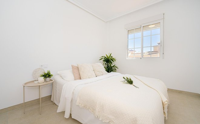 Resale - Apartment -
Orihuela Costa - Lomas de Cabo Roig