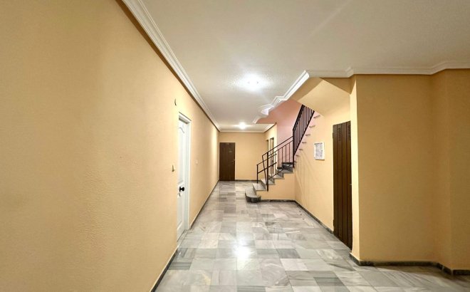 Resale - Apartment -
Torrevieja - Acequion