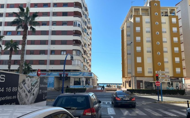Resale - Apartment -
Torrevieja - Acequion