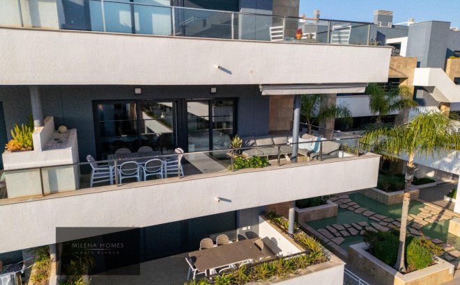 Resale - Apartment -
Orihuela Costa - La Zenia