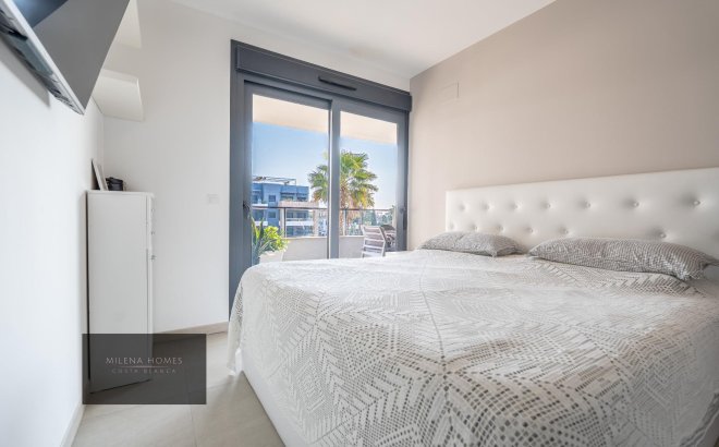 Resale - Apartment -
Orihuela Costa - La Zenia