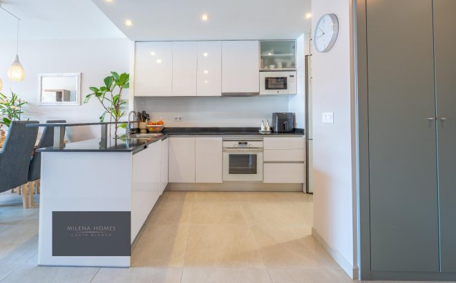 Resale - Apartment -
Orihuela Costa - La Zenia