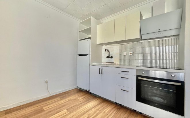 Herverkoop - Bungalow -
Torrevieja - La Siesta - El Salado - Torreta