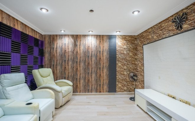 Resale - Villa -
Torrevieja - El Chaparral