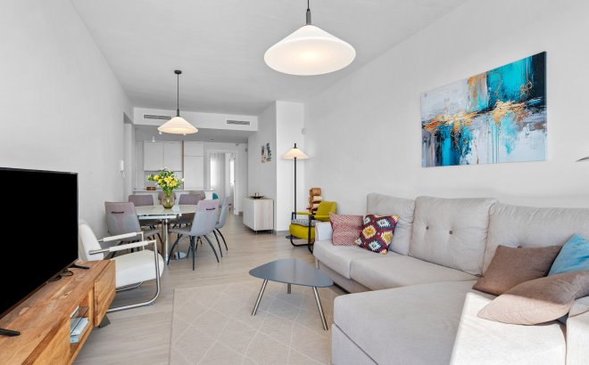 Resale - Villa -
San Miguel de Salinas - Inland