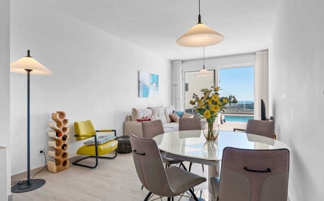 Resale - Villa -
San Miguel de Salinas - Inland