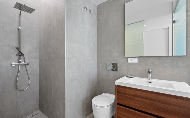 Resale - Villa -
San Miguel de Salinas - Inland