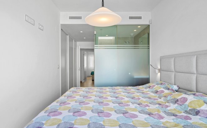 Resale - Villa -
San Miguel de Salinas - Inland