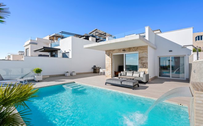 Resale - Villa -
San Miguel de Salinas - Inland