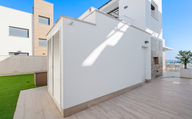 Resale - Villa -
San Miguel de Salinas - Inland