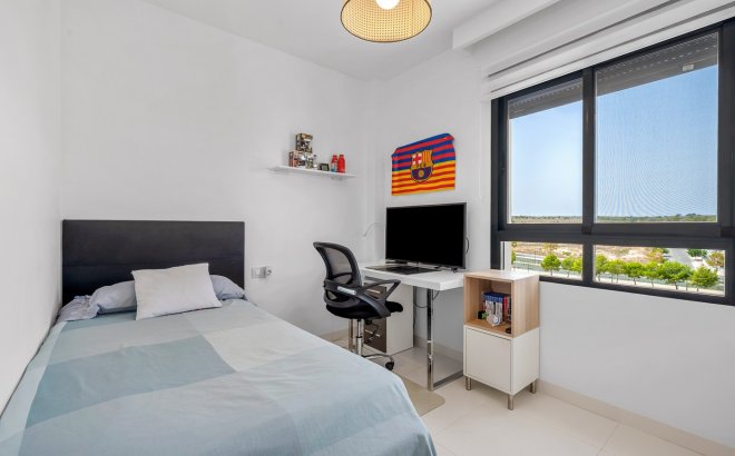 Resale - Apartment -
San Miguel de Salinas - Inland