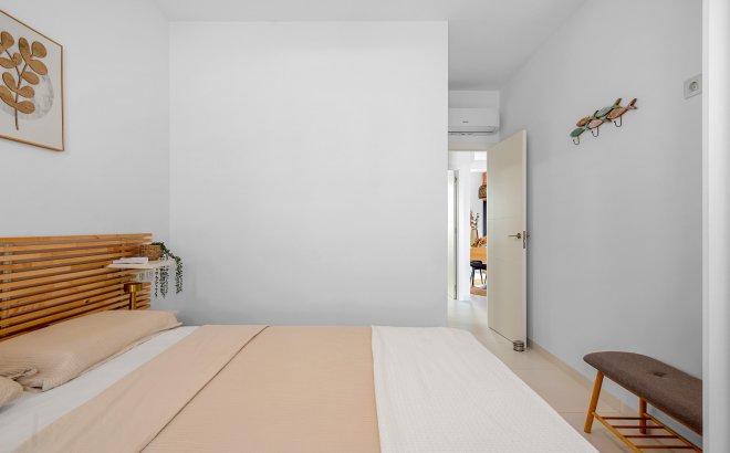 Resale - Apartment -
San Miguel de Salinas - Inland