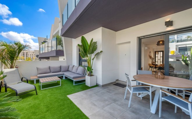 Resale - Apartment -
San Miguel de Salinas - Inland