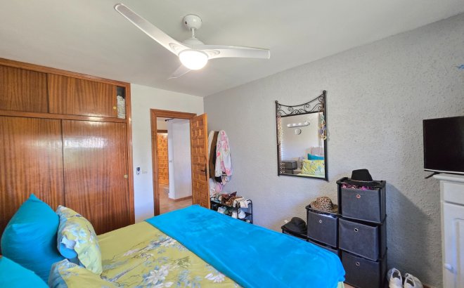 Resale - Villa -
Orihuela Costa - Costa Blanca