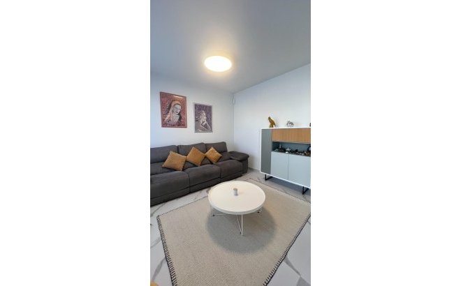 Resale - Apartment -
San Miguel de Salinas - Bellavista