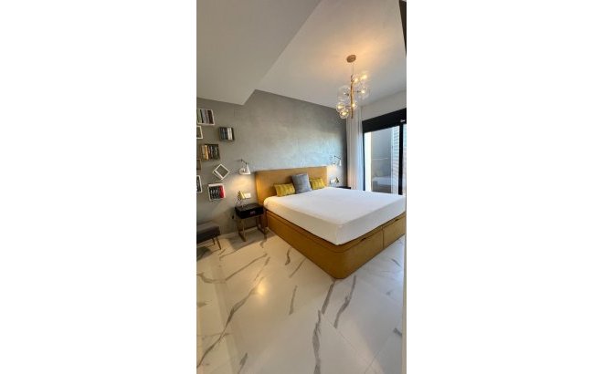 Resale - Apartment -
San Miguel de Salinas - Bellavista