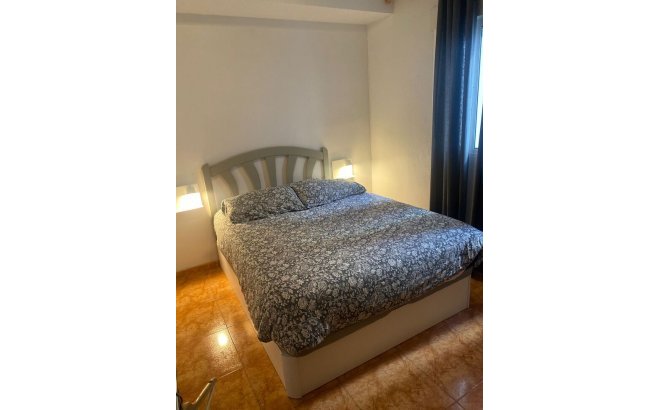 Revente - Appartement -
Torrevieja - Centro