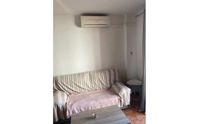 Revente - Appartement -
Torrevieja - Centro