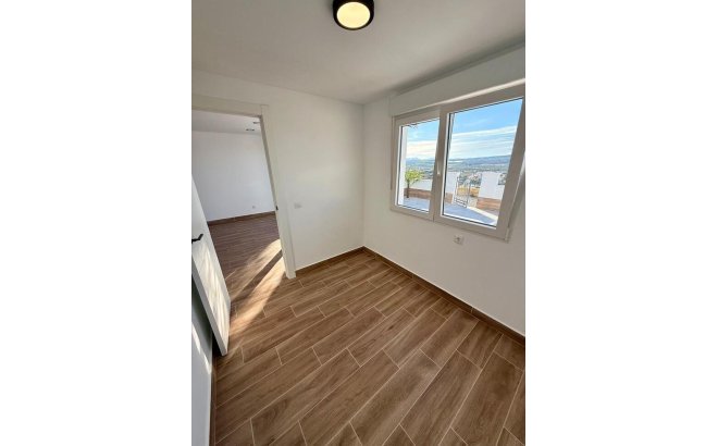 Herverkoop - Semi Detached -
Rojales, CIudad Quesada