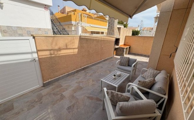 Resale - Bungalow -
Torrevieja - Costa Blanca