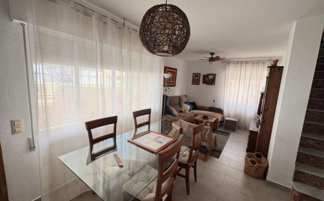 Resale - Bungalow -
Torrevieja - Costa Blanca