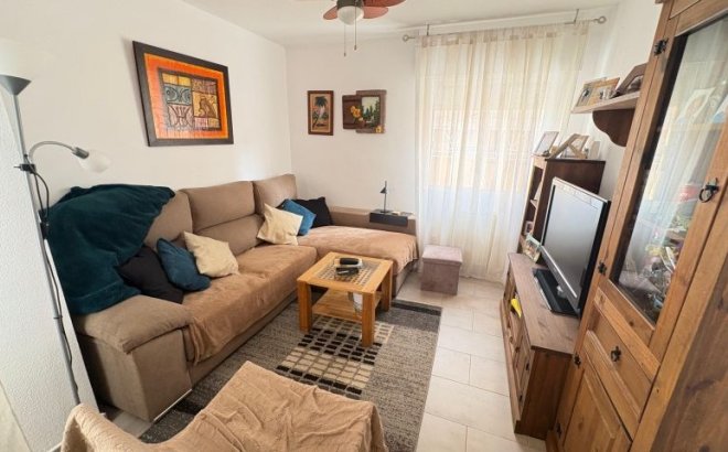 Resale - Bungalow -
Torrevieja - Costa Blanca