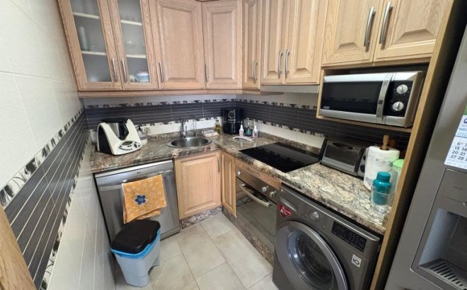 Resale - Bungalow -
Torrevieja - Costa Blanca