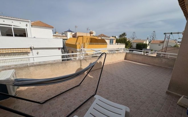 Resale - Bungalow -
Torrevieja - Costa Blanca