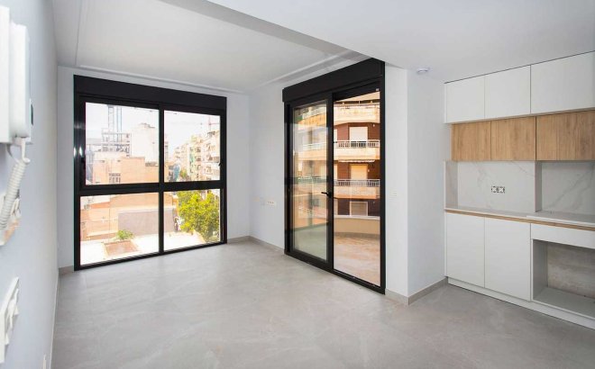 Resale - Apartment -
Torrevieja - Costa Blanca