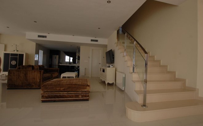 Resale - Villa -
Ciudad Quesada - Costa Blanca