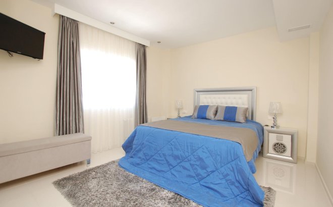 Resale - Villa -
Ciudad Quesada - Costa Blanca