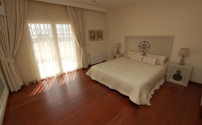 Resale - Villa -
Ciudad Quesada - Costa Blanca