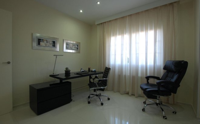 Resale - Villa -
Ciudad Quesada - Costa Blanca