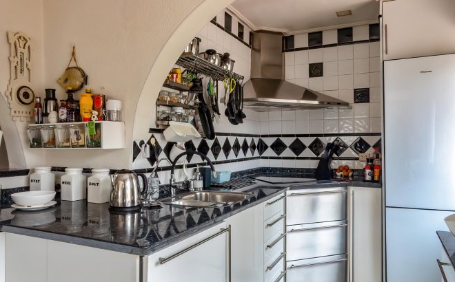 Resale - Villa -
Torrevieja - Costa Blanca