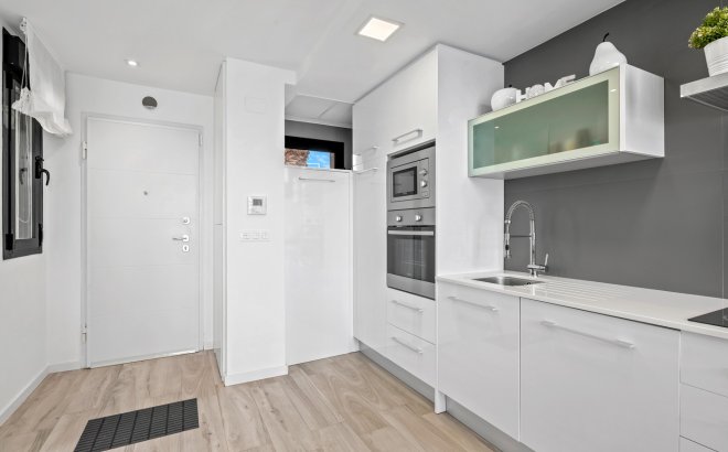 Resale - Villa -
Orihuela Costa - Cabo Roig