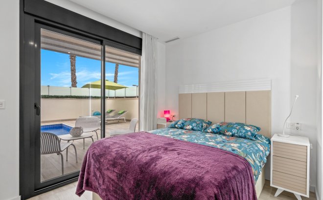 Resale - Villa -
Orihuela Costa - Cabo Roig