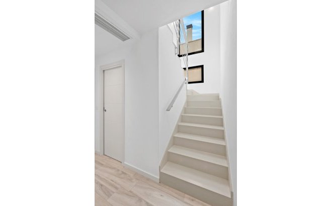 Resale - Villa -
Orihuela Costa - Cabo Roig