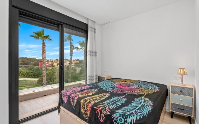 Resale - Villa -
Orihuela Costa - Cabo Roig