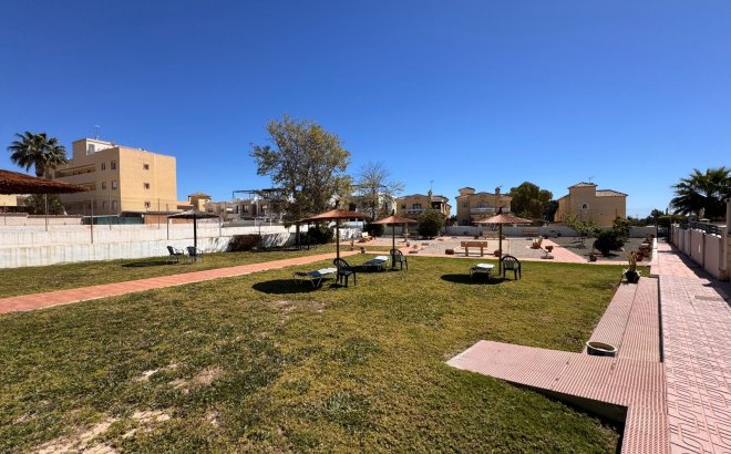 Resale - Town House -
Campoamor - Costa Blanca