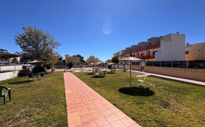 Resale - Town House -
Campoamor - Costa Blanca